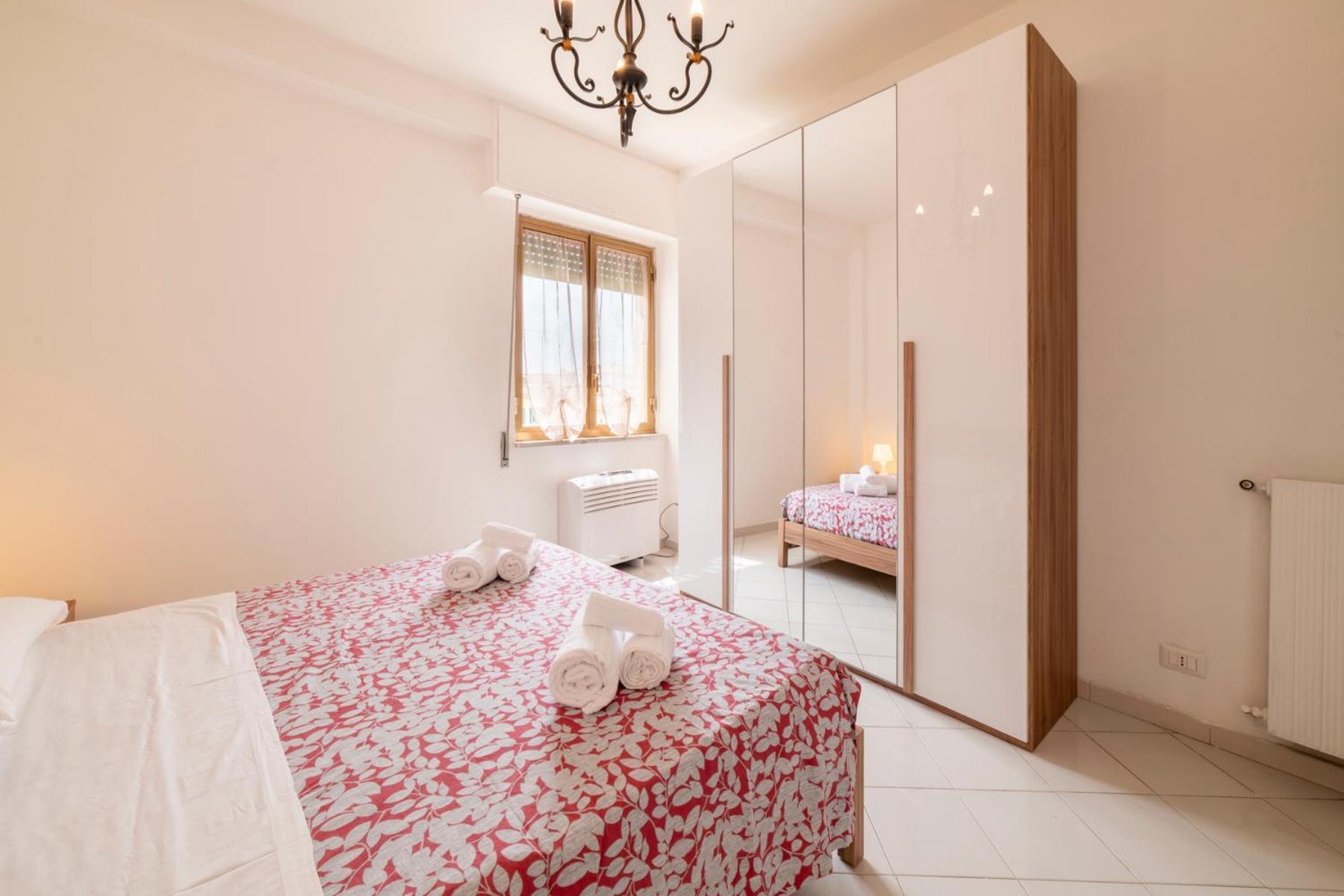 Casa Arenula By Domusextra Apartment เนเปิลส์ ภายนอก รูปภาพ